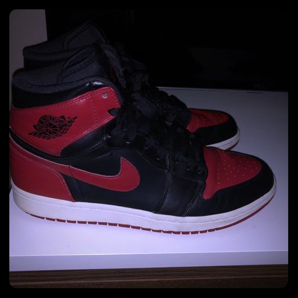 Air Jordan 1 Retro High OG “Banned”